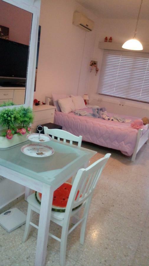Yiota'S Cute Studio Paphos Extérieur photo